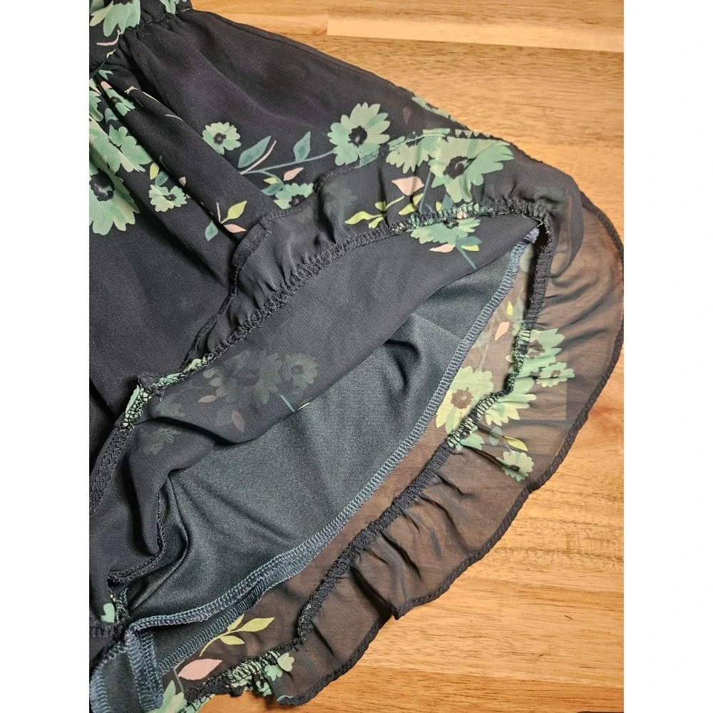 Meghan Los Angeles Women Romper Medium Green Floral Long Sleeve Wrap V Neck Boho